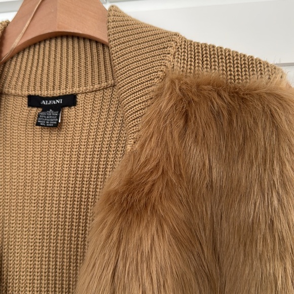 Tan Faux Fur Trimmed Sweater Vest - Picture 4 of 8